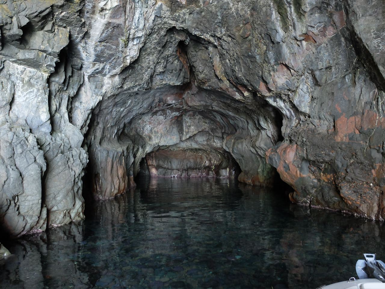 grottes du capu rossu